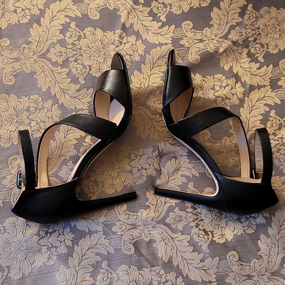 Black Ankle Wrap Open Toes Heels - Picture 6 of 11